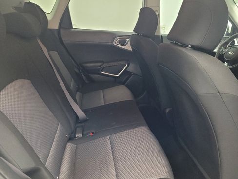 Used 2021 Kia Soul LX FWD image 19