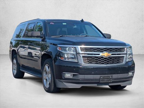 Used 2017 Chevrolet Suburban LT AWD/4WD image 3
