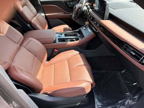New 2027 Lincoln Aviator Reserve AWD/4WD image 14