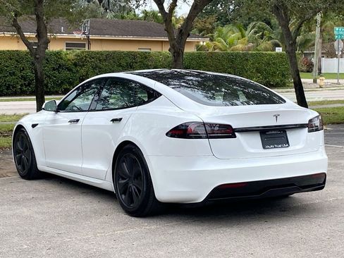 Used 2023 Tesla Model S Standard Range image 5