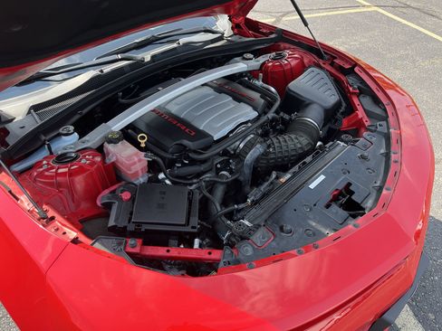 Used 2017 Chevrolet Camaro SS image 30