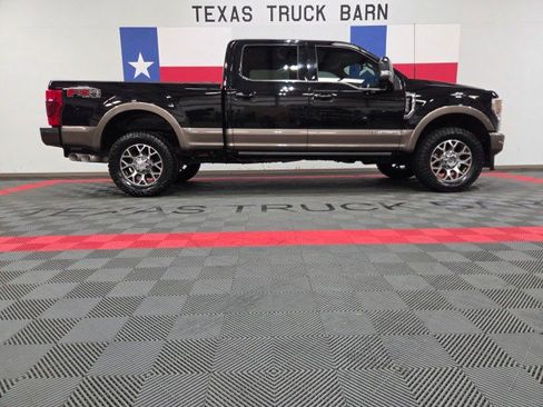 Used 2020 Ford F250 King Ranch w/ King Ranch Ultimate Package AWD/4WD image 13