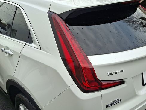 Used 2023 Cadillac XT4 Luxury w/ Cold Weather Package image 13