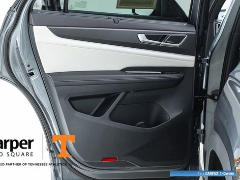 Used 2025 Volkswagen Atlas Cross Sport SEL Premium R-Line image 17