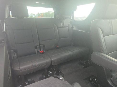 Used 2024 Chevrolet Tahoe RST w/ Luxury Package RWD image 17