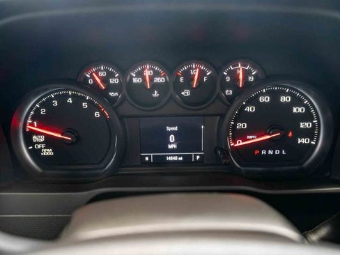 Used 2021 GMC Sierra 1500 AT4 w/ AT4 Value Package AWD/4WD image 17