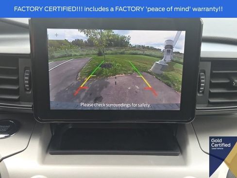 Used 2024 Ford Explorer XLT AWD/4WD image 33