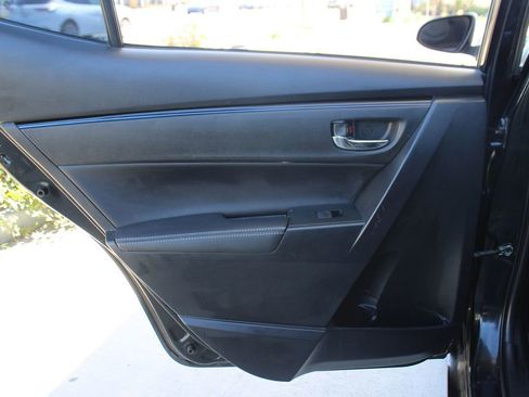 Used 2017 Toyota Corolla SE image 41