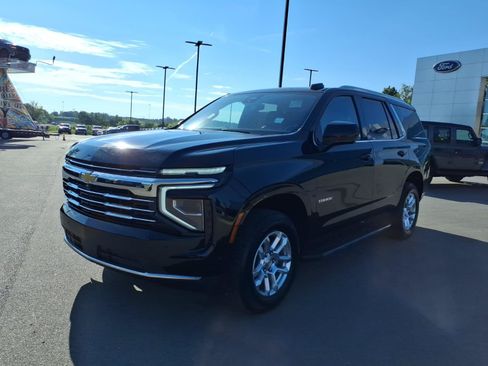Used 2025 Chevrolet Tahoe LT AWD/4WD image 7