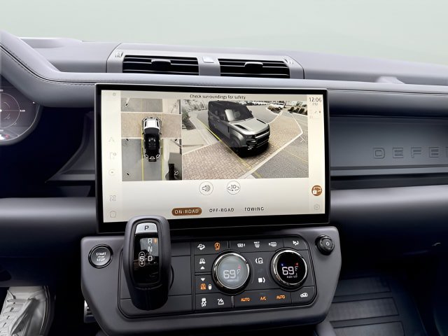 New 2026 Land Rover Defender 110 OCTA AWD/4WD image 71