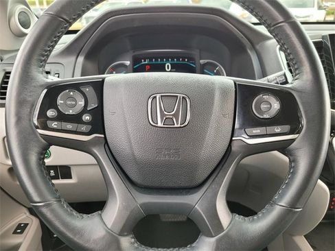 Used 2021 Honda Pilot Touring image 31