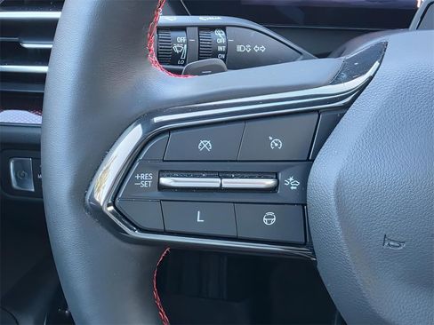 Used 2024 Chevrolet Traverse RS w/ LPO, Floor Liner Package image 30