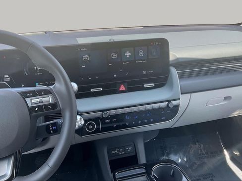 Certified 2025 Hyundai Ioniq 5 Limited AWD/4WD image 6