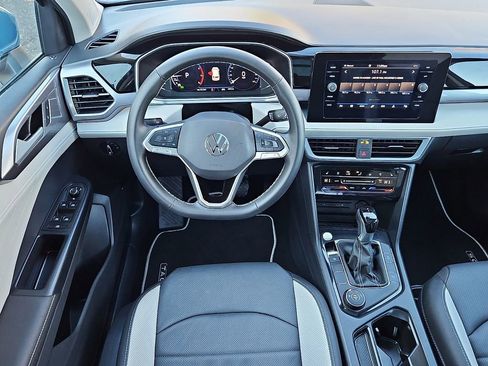 Certified 2025 Volkswagen Taos SEL image 12