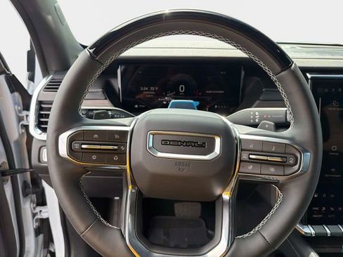 New 2026 GMC Acadia Denali w/ Super Cruise Package FWD image 26