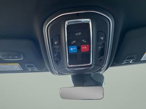 Used 2025 Jeep Grand Cherokee L Limited image 22