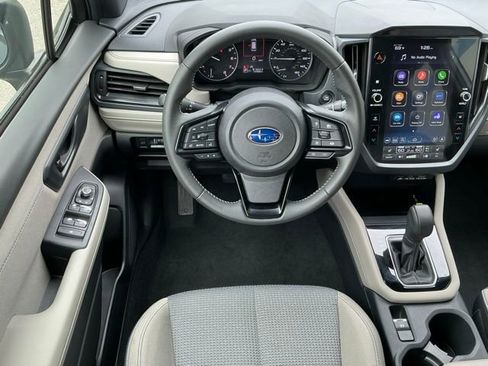Used 2025 Subaru Forester Premium AWD/4WD image 10