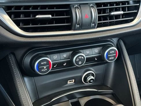 Used 2018 Alfa Romeo Stelvio Ti Sport AWD/4WD image 24