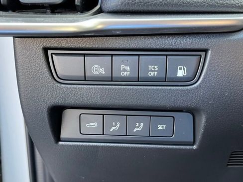 Used 2025 MAZDA CX-70 Plug-In Hybrid w/ Premium Pkg image 24