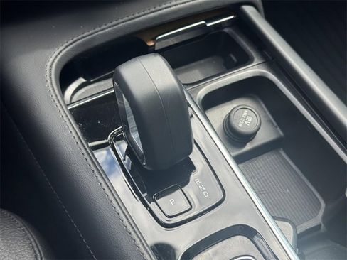 Used 2023 Volvo XC90 T8 Plus w/ Protection Package Premier image 23