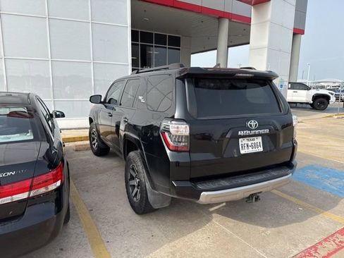 Used 2019 Toyota 4Runner TRD Off-Road AWD/4WD image 6
