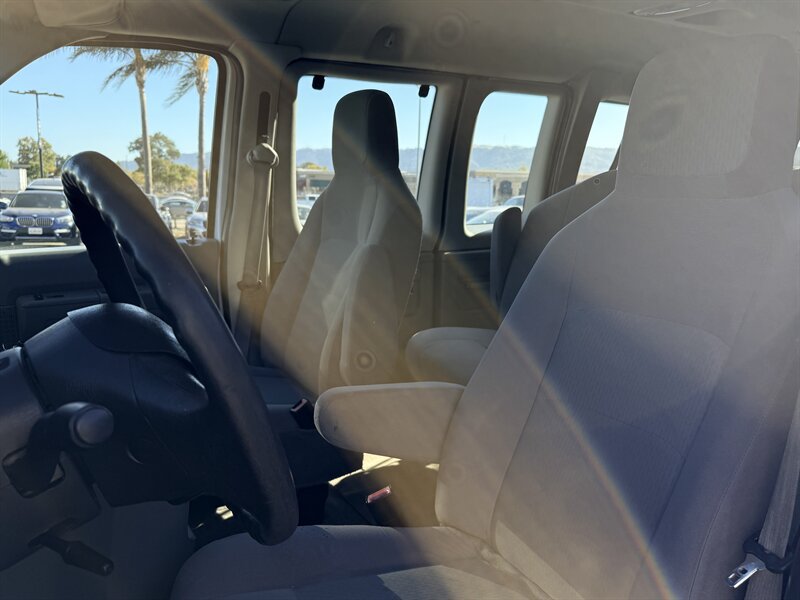Used 2012 Ford E-350 and Econoline 350 XLT RWD image 10