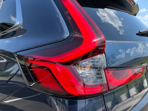 Certified 2025 Honda CR-V Sport-L image 5