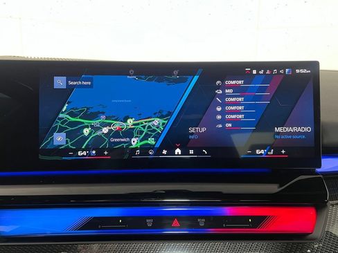 Used 2025 BMW M5 w/ Executive Package AWD/4WD image 32