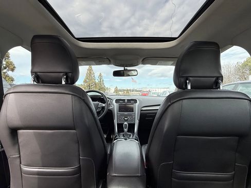 Used 2013 Ford Fusion Titanium image 21