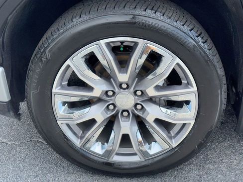 Used 2025 GMC Sierra 1500 Denali AWD/4WD image 12
