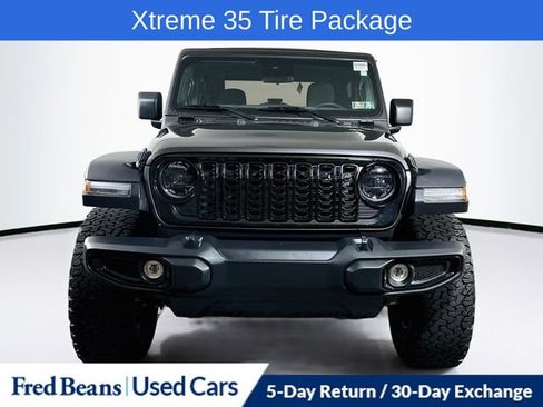 Used 2024 Jeep Wrangler Sport AWD/4WD image 2