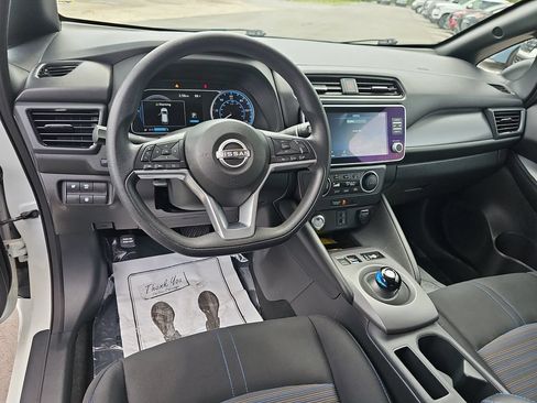Used 2024 Nissan Leaf S FWD image 20