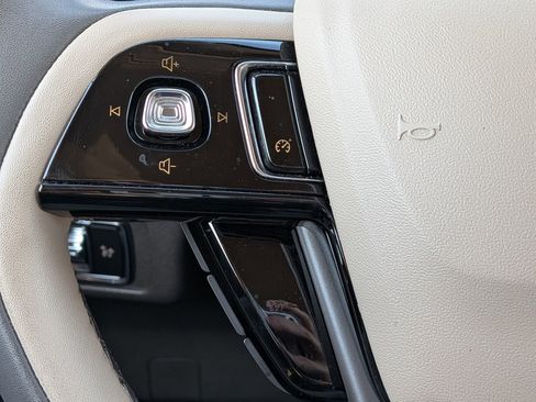 Used 2022 Lincoln Corsair FWD image 29