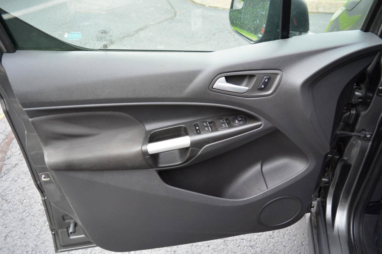 Used 2015 Ford Transit Connect XLT FWD image 9