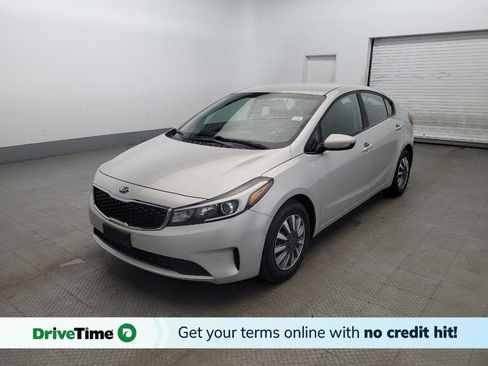 Used 2018 Kia Forte LX image 1