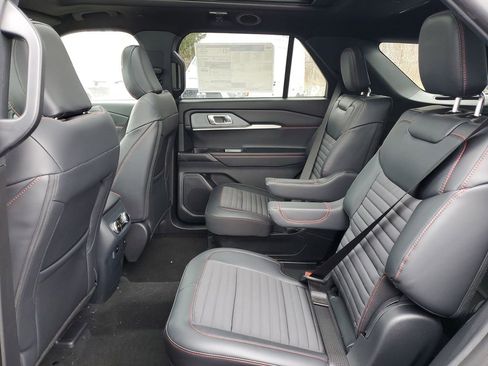 New 2026 Ford Explorer ST-Line AWD/4WD image 30
