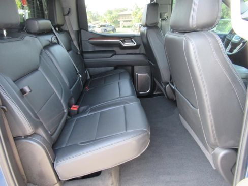 Used 2025 GMC Sierra 1500 Denali w/ Denali Reserve Package AWD/4WD image 34