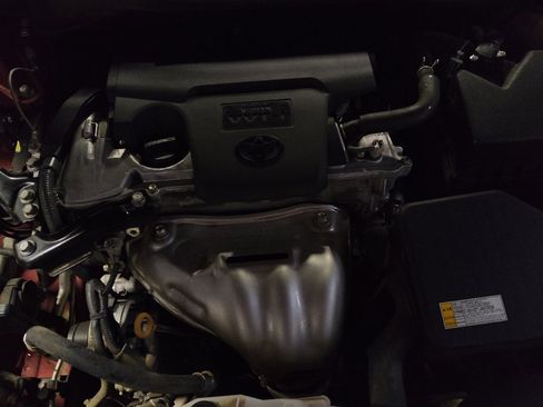 Used 2016 Toyota Camry XLE w/ Convenience Package FWD image 30