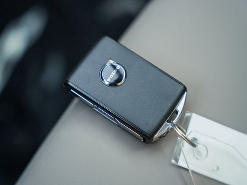 New 2026 Volvo XC60 T8 Plus image 41