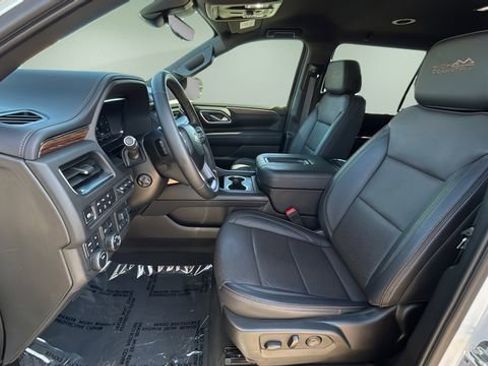 Used 2024 Chevrolet Suburban High Country w/ Max Trailering Package image 18