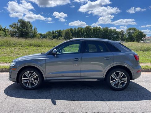 Used 2017 Audi Q3 2.0T Premium w/ Convenience Package image 2
