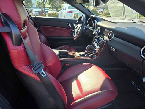 Used 2014 Mercedes-Benz SLK 350 image 11