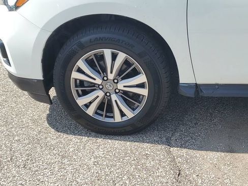 Used 2019 Nissan Pathfinder SV FWD image 8