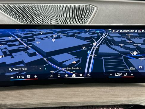 Used 2025 BMW 330i Sedan w/ Convenience Package image 18