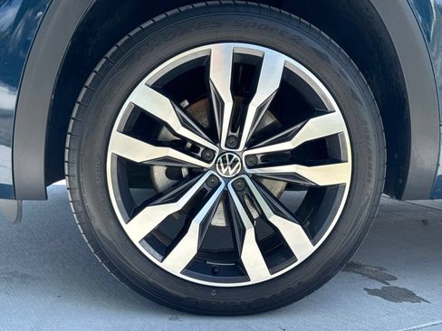 Used 2021 Volkswagen Atlas SEL R-Line AWD/4WD image 8