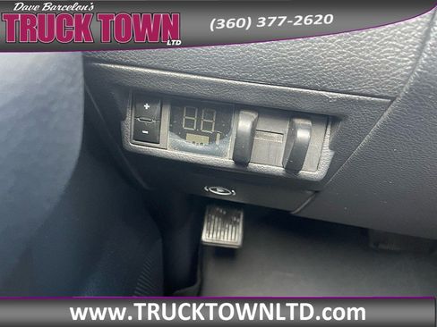 Used 2011 RAM 1500 Laramie AWD/4WD image 15