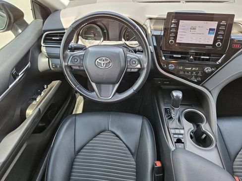 Used 2022 Toyota Camry SE w/ Convenience Package FWD image 26