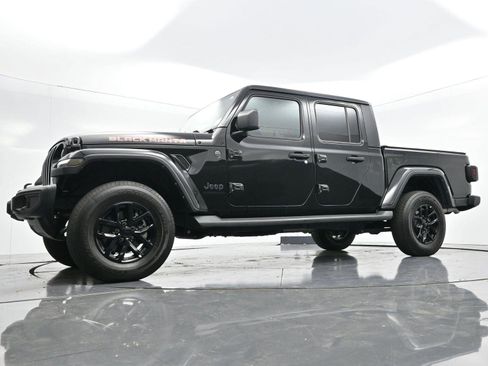 Used 2023 Jeep Gladiator Sport image 43
