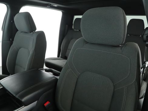 Used 2023 RAM 1500 Big Horn AWD/4WD image 4