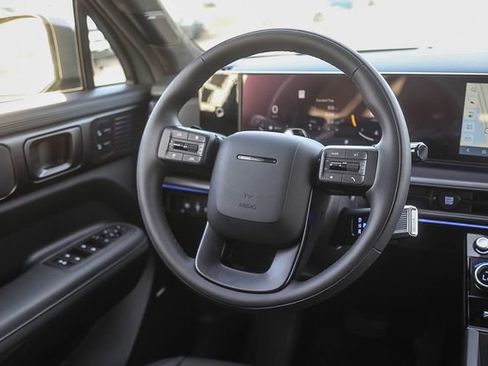 New 2025 Hyundai Santa Fe Calligraphy AWD/4WD image 17